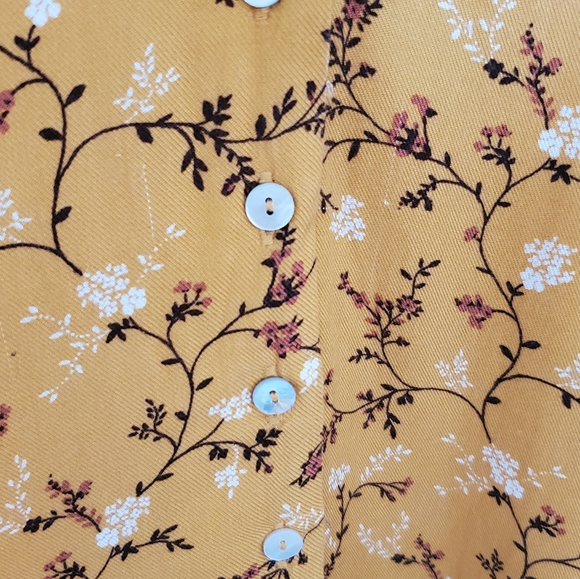 🌾🌻Yellow Floral Dress🌻🌾 - Picture 4 of 5